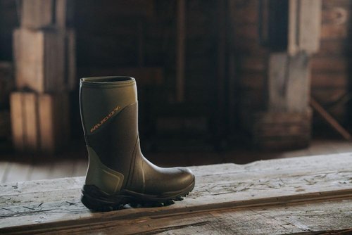 DV8 13" Non-Insulated Boot/Clay/Size 12D