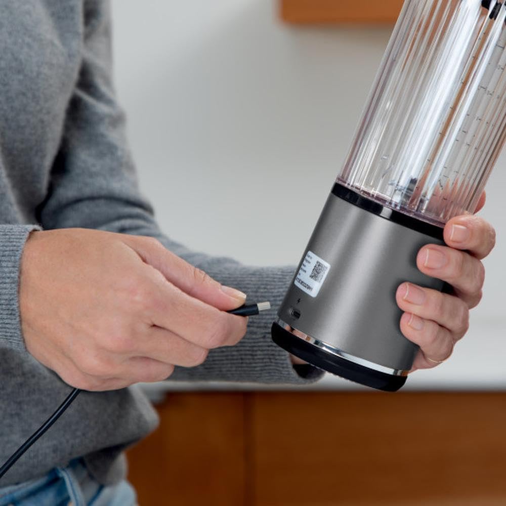 Ninja BC151BK Portable Blender - Cordless 18oz Personal Blender for Smoothies & Shakes | BPA Free, USB-C Rechargeable, Black
