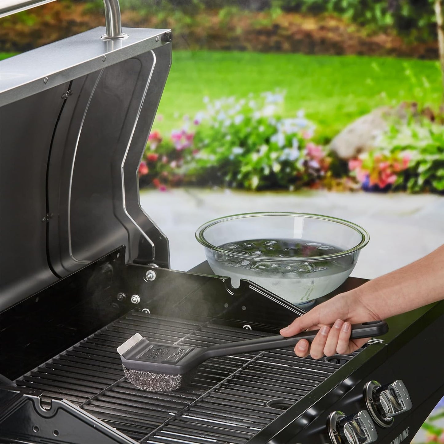 Mr. Bar-B-Q Grill Brush - Steam Clean Technology for Effortless Cleaning | Durable Design